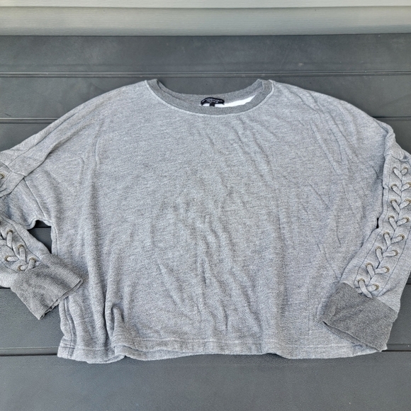 Beyond Yoga Lace Up Sleeve Sweatshirt M - Picture 1 of 9